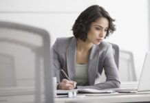 10.000 νέες θέσεις εργασίας για γυναίκες – Ευκαιρίες και για μητέρες στην Κεφαλονιά και την Ιθάκη