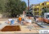 Ένας νέος κοινόχρηστος χώρος δημιουργείται στις Λαϊκές Κατοικίες του Δήμου Αργοστολίου με τη δημιουργία ανοιχτού θεάτρου (εικόνες)